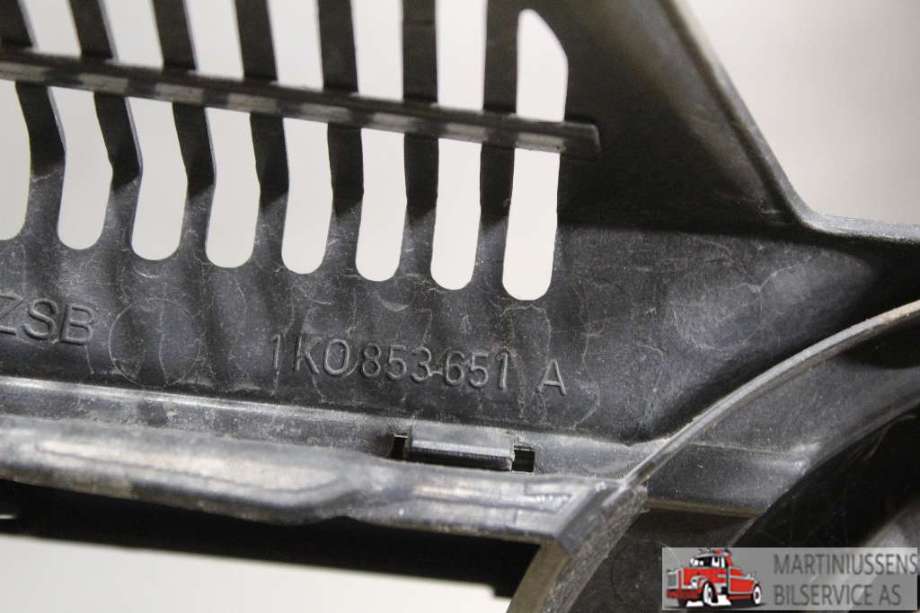 Grill til VW Golf V, Combi 2003-2008  (VOLKSWAGEN||1K0 853 651 A)
