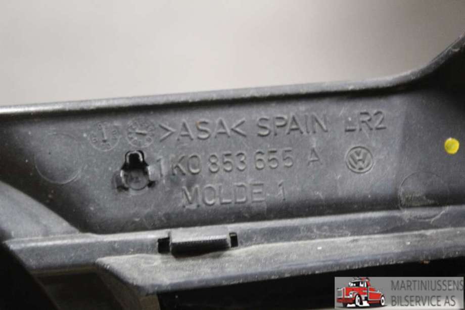 Grill til VW Golf V, Combi 2003-2008  (VOLKSWAGEN||1K0 853 651 A)