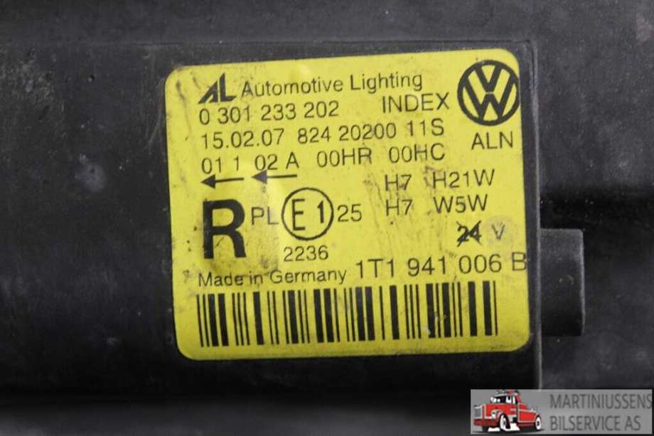 Frontlykt høyre halogen til VW Touran 2007-2010 (Type I, Fase 2)  (VOLKSWAGEN||0 301 233 202)