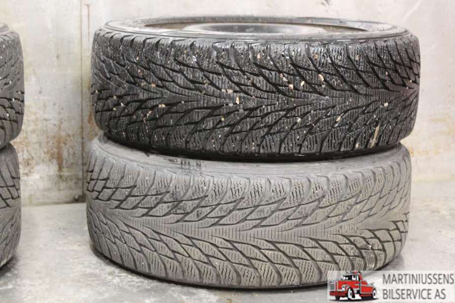 Dekk til Annet Dekk vinter piggfri 0-->>  (HAKKAPELIITTA R2|195/55R15 5MM|NOKIAN)