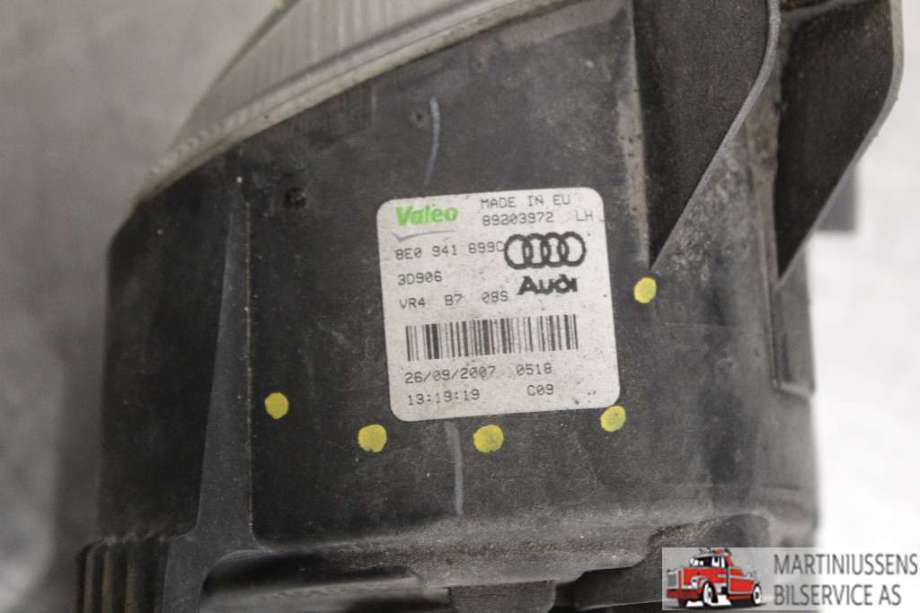 Tåkelykt venstre foran til Audi A3 2003-2008 (Type II, Fase 1)  (AUDI||8E0 941 699 C)