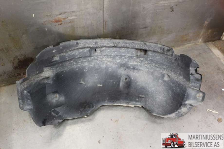 Skjerm locari venstre foran til Mercedes ML 1997-2005 (W163) (W163) (MERCEDES|)