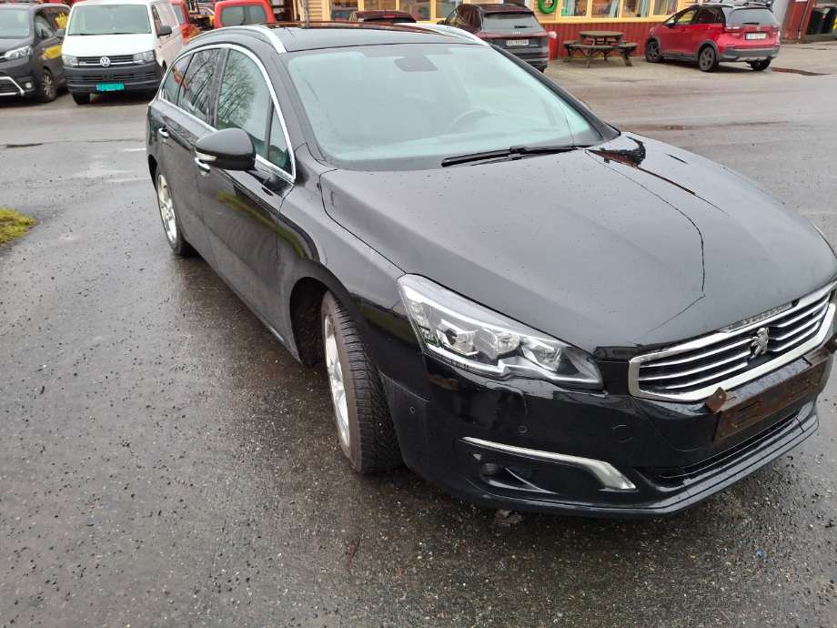 Dør høyre foran til Peugeot 508, 2014-2018 (Type I, Fase 2)  (PEUGEOT|)