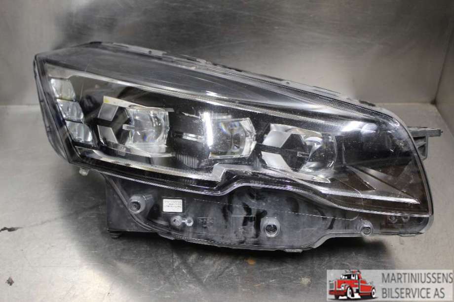 Frontlykt høyre halogen til Peugeot 508 2014-2018 (Type I, Fase 2)  (PEUGEOT||16 124 952 80)