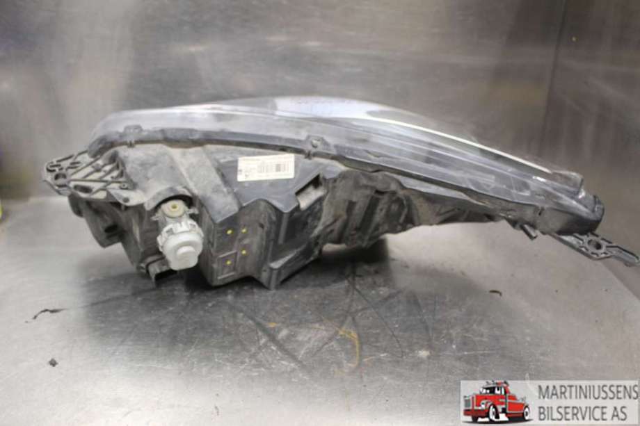 Frontlykt høyre halogen til Peugeot 508 2014-2018 (Type I, Fase 2)  (PEUGEOT||16 124 952 80)