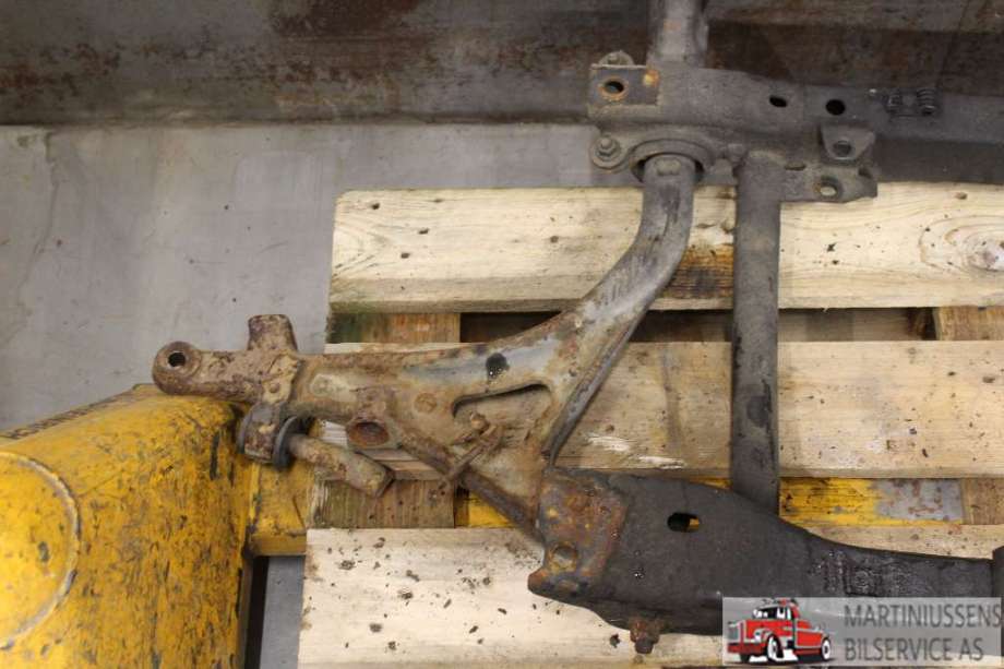 Travers foran hoved til Mercedes ML 1997-2005 (W163) (W163) (MERCEDES|)