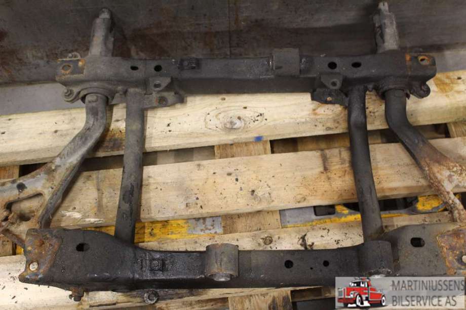 Travers foran hoved til Mercedes ML 1997-2005 (W163) (W163) (MERCEDES|)