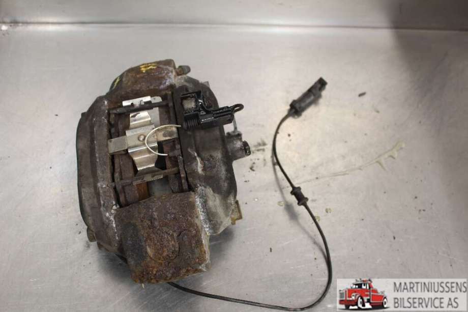 Bremsecaliper høyre foran til Mercedes ML 1997-2005 (W163) (W163) (MERCEDES|)