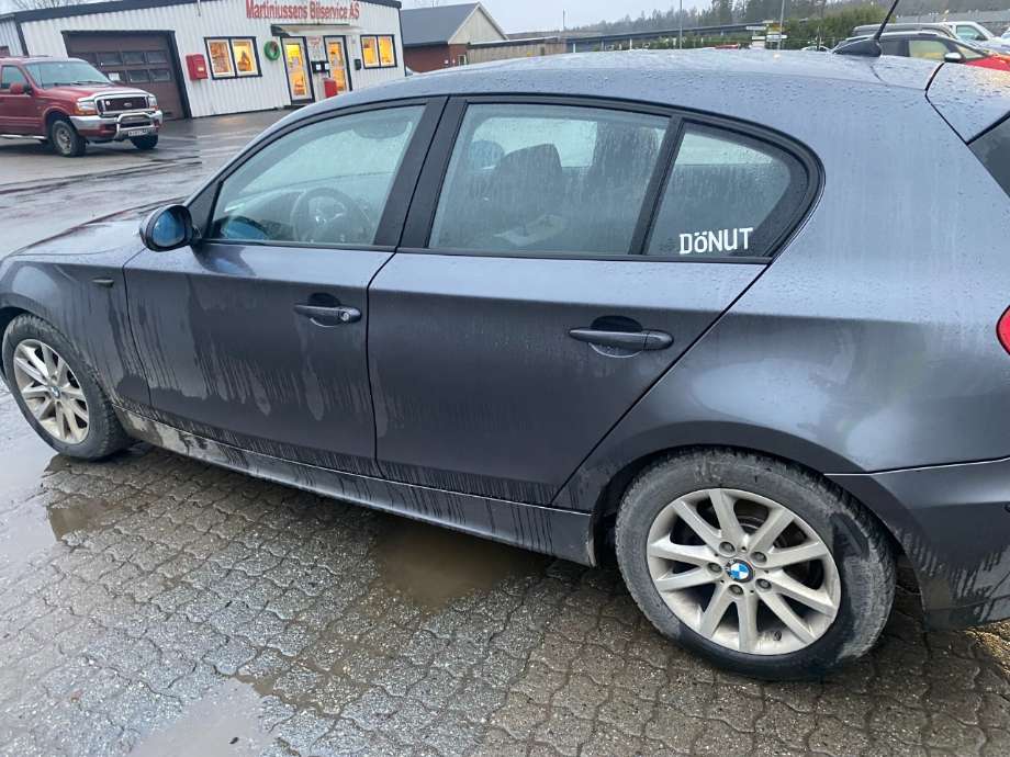 Dør venstre bak til BMW 1-Serie, 2004-2011 (E81/E82/E87/E88) (E81/E82/E87/E88) (BMW|)