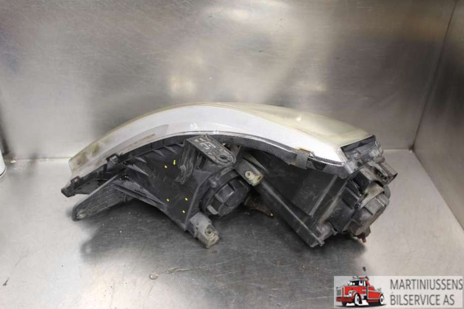 Frontlykt høyre halogen til SsangYong Rexton 2002-2004 (Fase 1) (Y200) (Y200) (SSANGYONG|)