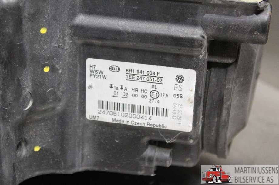 Frontlykt venstre halogen til VW Polo 2009-2014 (Type V, Fase 1)  (VOLKSWAGEN||6R1 941 008 F)