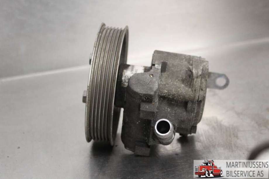 Servo pumpe mekanisk til BMW X1 2009-2015 (E84) (E84) (BMW||678045902)