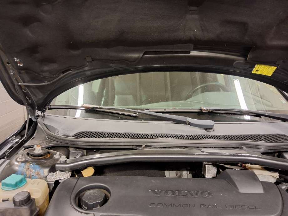 Viskerarmer frontrute til Volvo V70, 2005-2007 (Type II, Fase 2)  (VOLVO|)