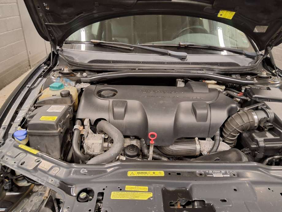 Motordeksel over motor til Volvo V70, 2005-2007 (Type II, Fase 2)  (VOLVO|)