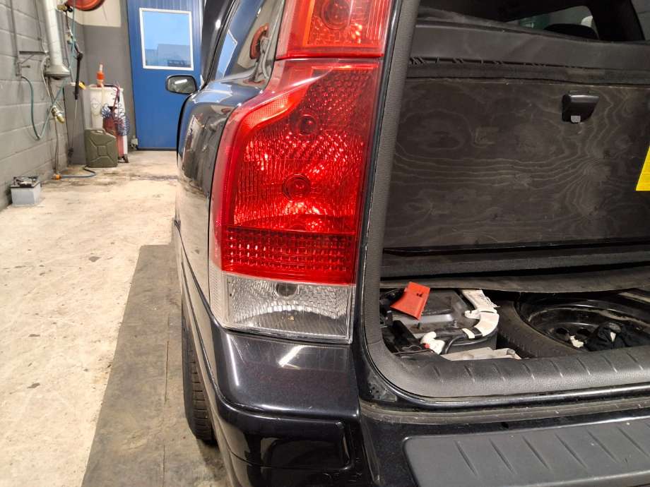 Baklykt venstre til Volvo V70, 2005-2007 (Type II, Fase 2)  (VOLVO|)
