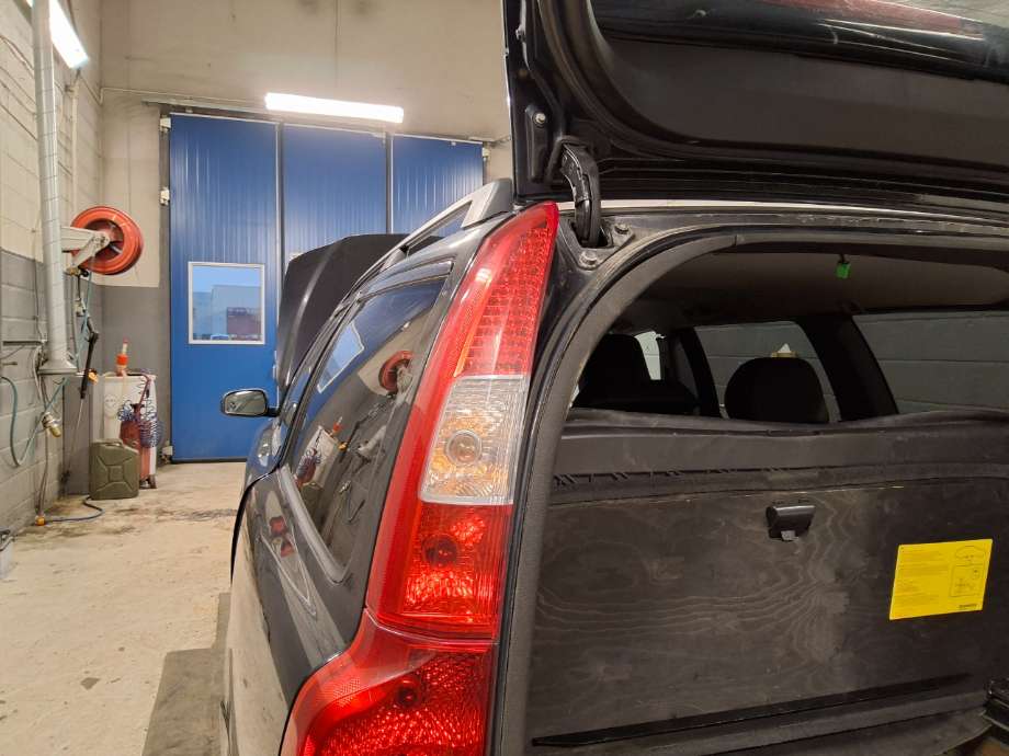 Baklykt venstre til Volvo V70, 2005-2007 (Type II, Fase 2)  (VOLVO|)