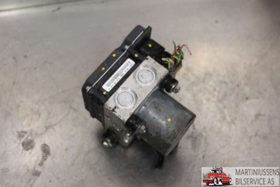 ABS sentral til Toyota Land Cruiser 120, 2002-2009  (TOYOTA|)