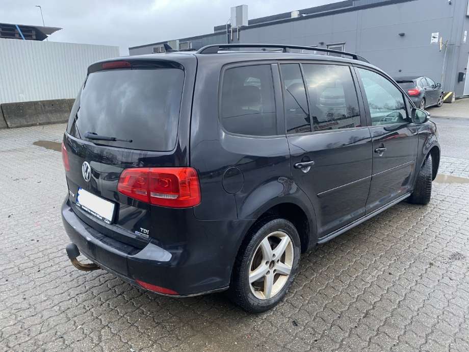 Støtfanger bak til VW Touran 2010-2015 (Type I, Fase 3)  (VOLKSWAGEN|)
