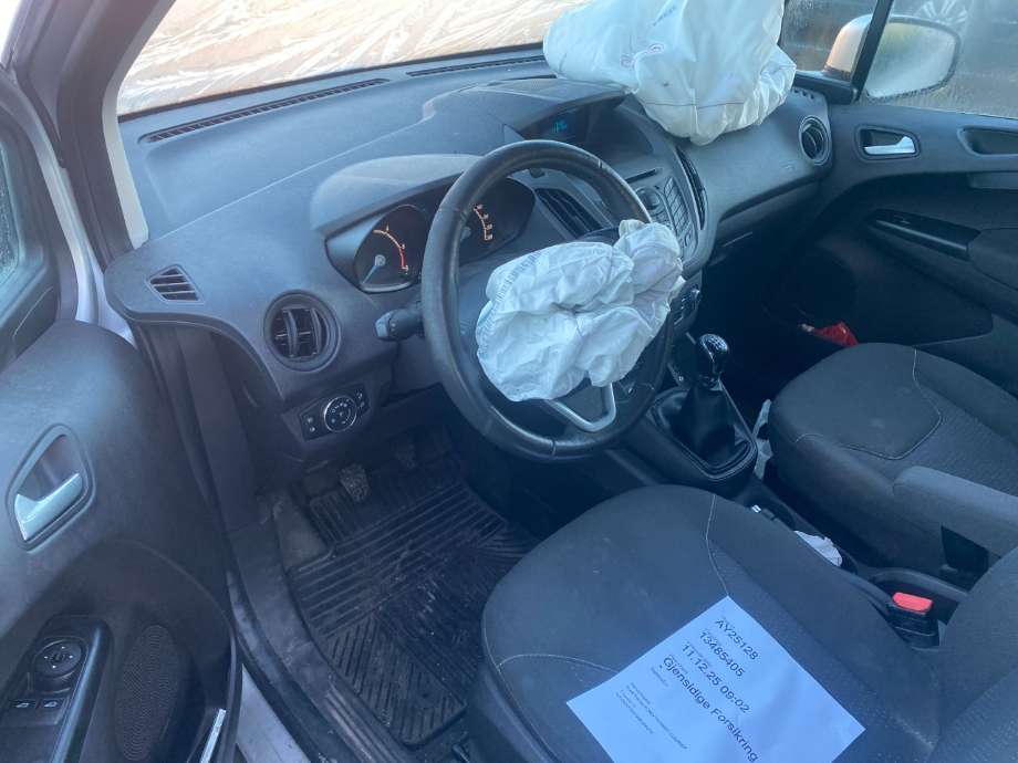Sete foran høyre til Ford Transit Courier, 2014-2018 (Type I, Fase 1)  (FORD|)