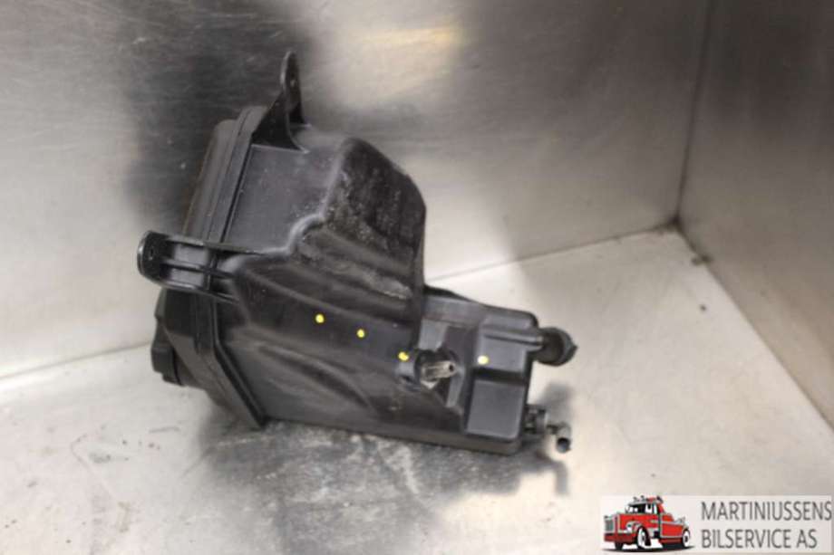 Ekspansjonstank til BMW 1-Serie 2004-2011 (E81/E82/E87/E88) (E81/E82/E87/E88) (BMW||17137543026-02)