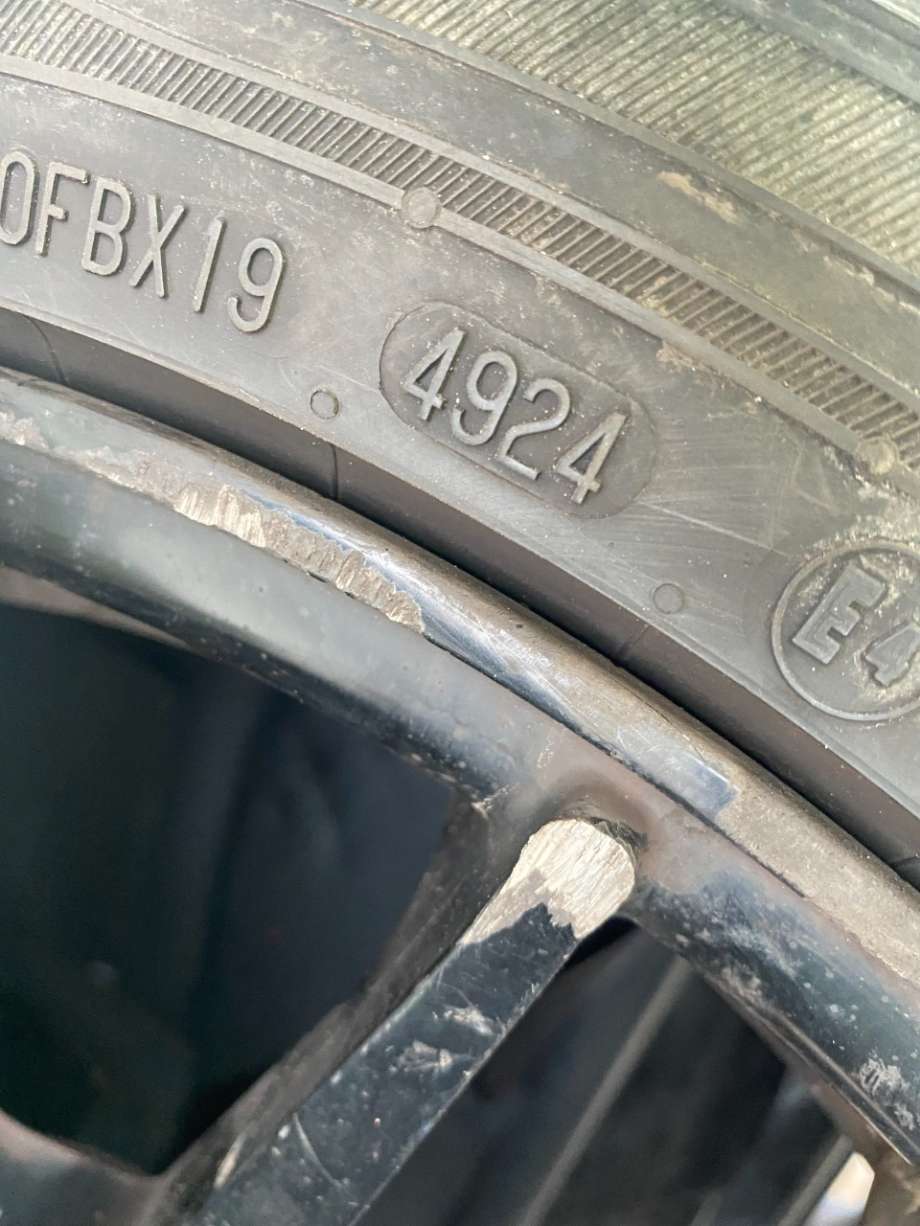 Hjulsett aluminium sommer til Volvo V60 2010-2013 (Type I, Fase 1)  (VOLVO||225/45R18)