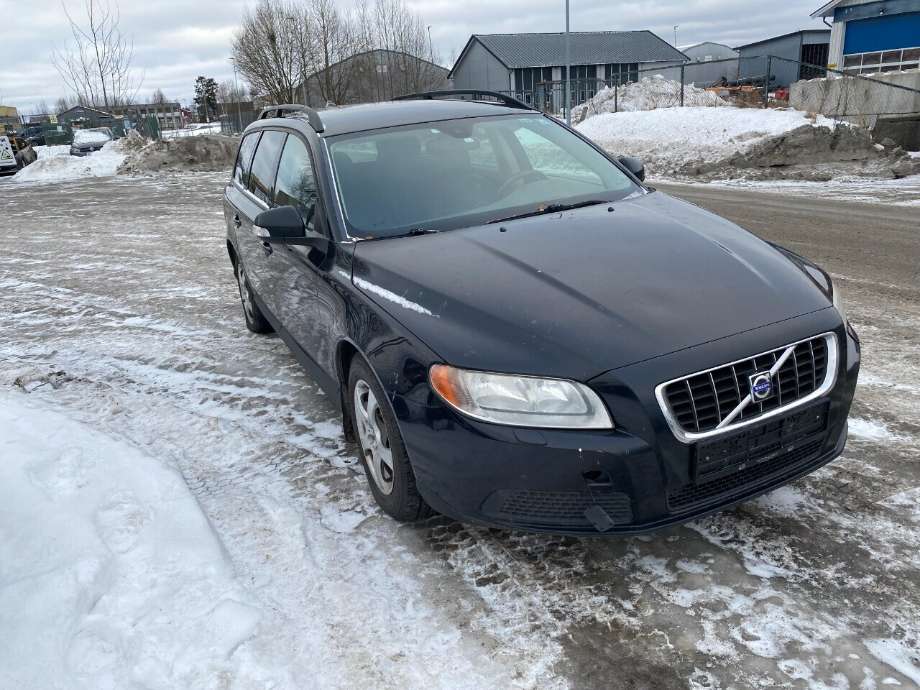 Skjerm høyre foran til Volvo V70, 2007-2013 (Type III, Fase 1)  (VOLVO|)