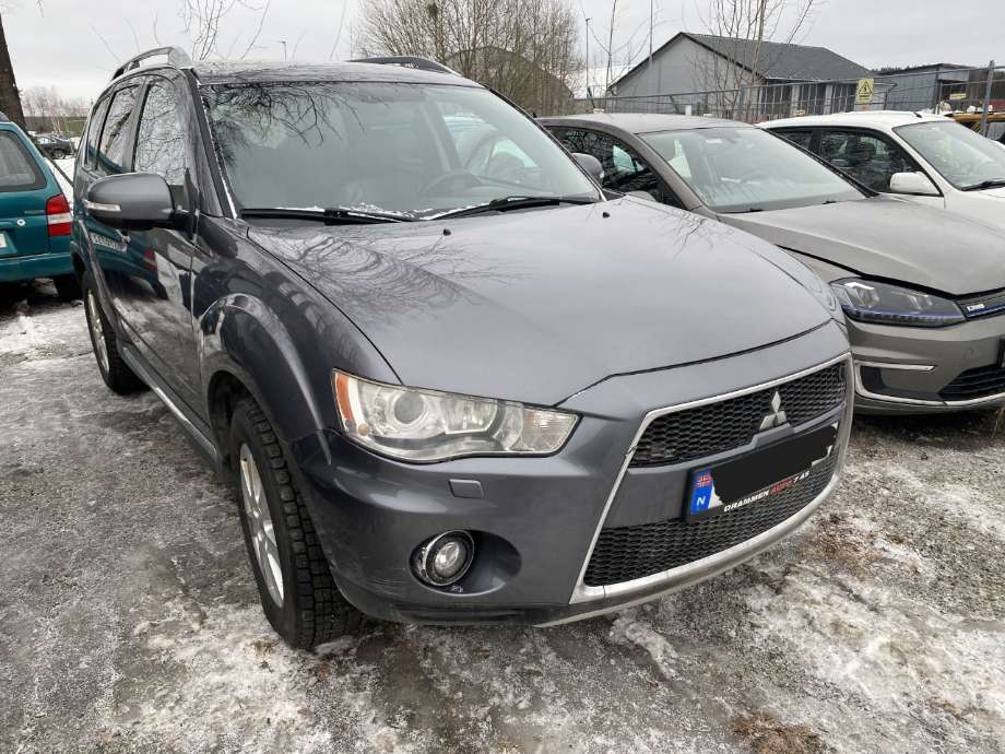 Frontlykt høyre halogen til Mitsubishi Outlander, 2010-2012 (Type II, Fase 2)  (MITSUBISHI|)