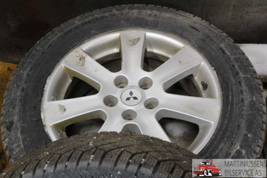 Felgsett aluminium til Mitsubishi Outlander 2007-2010 (Type II, Fase 1)  (MITSUBISHI|3;5X114||7X17 ET 38)