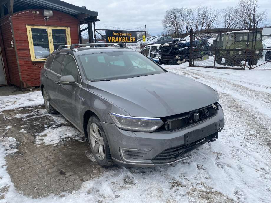 Diverse deler til VW Passat, 2015-2019 (Fase 1) (B8) (B8) (VOLKSWAGEN|)