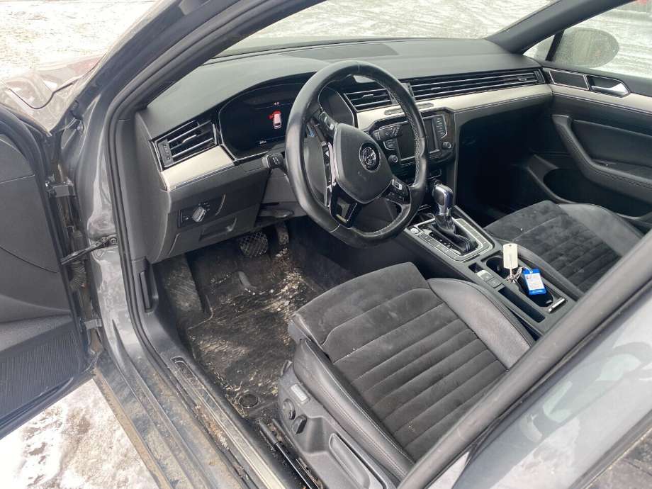 Sete foran høyre til VW Passat, 2015-2019 (Fase 1) (B8) (B8) (VOLKSWAGEN|)