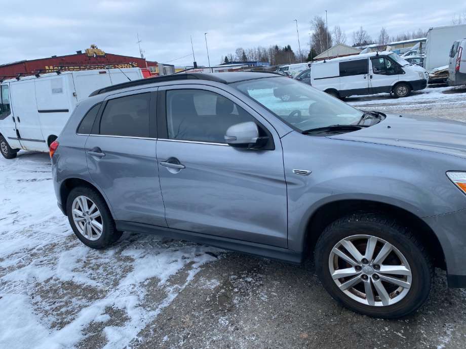 Dør høyre foran til Mitsubishi ASX, 2010-2019  (MITSUBISHI|)