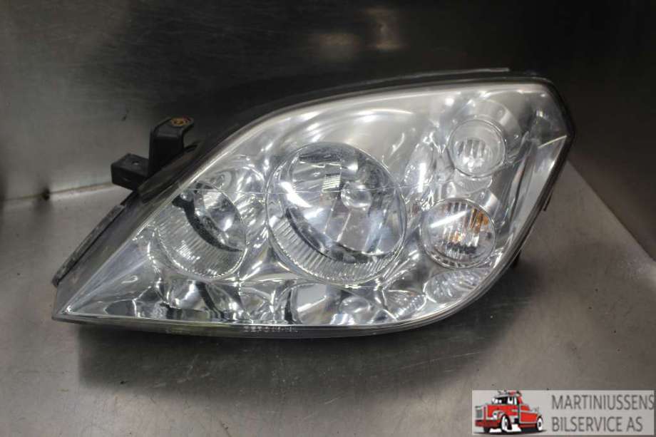 Frontlykt venstre halogen til Nissan Primera, 2002-2007 (P12) (P12) (NISSAN|)