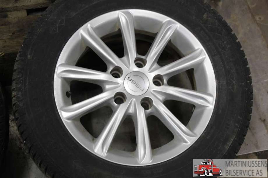 Felgsett aluminium til Nissan Primera 2002-2007 (P12) (P12) (NISSAN|3;5X114|6X15 ET 40|)