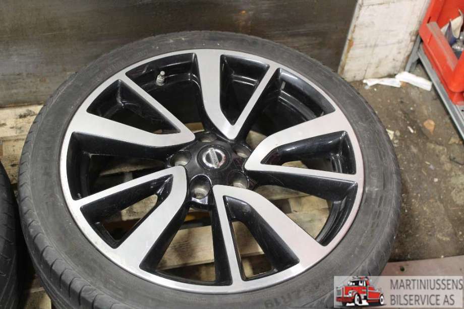Hjulsett aluminium sommer til Nissan Qashqai 2014-2021 (Type II) (NISSAN|3 ET40;5X114|7X19 ET 40|225/45R19 2020)