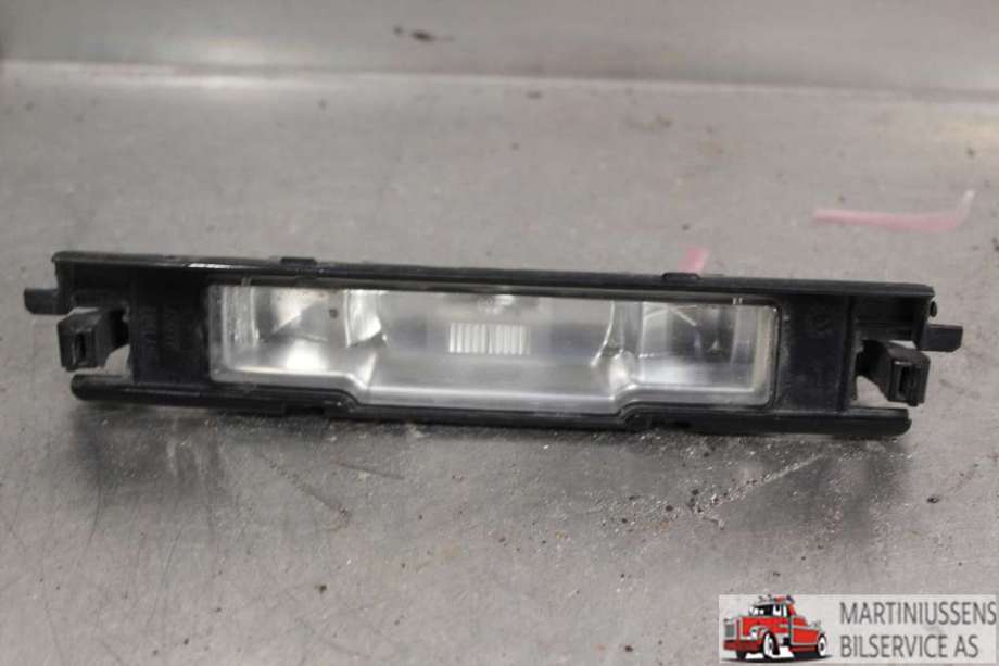 Skiltlys til Toyota Yaris, 2006-2009 (Type II, Fase 1)  (TOYOTA|)