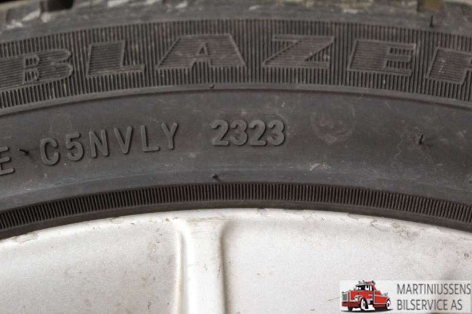 Dekk til Annet Dekk vinter piggfri 0-->> (ICE BLAZER ARCTIC|205/50R17 8MM|SAILUN)