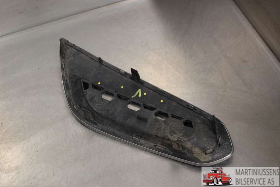 Grill venstre til Volvo V60 2010-2013 (Type I, Fase 1)  (VOLVO||31294133)