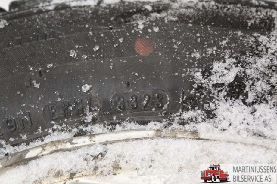 Dekk til Annet Dekk vinter piggfri 0-->>  (WINGUARD ICE PLUS|195/65R15/ 8MM|NEXEN)