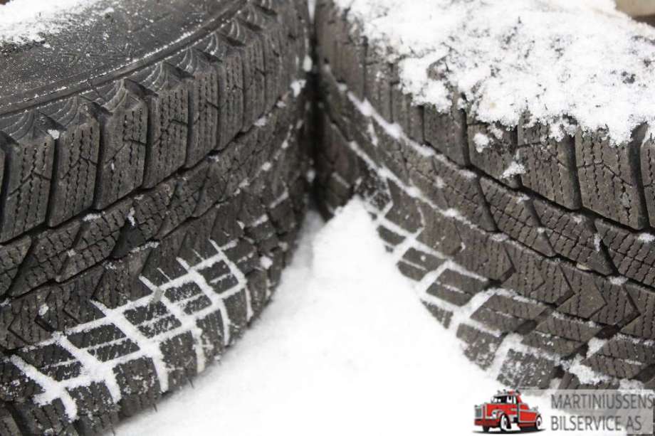 Dekk til Annet Dekk vinter piggfri 0-->>  (WINGUARD ICE PLUS|195/65R15/ 8MM|NEXEN)