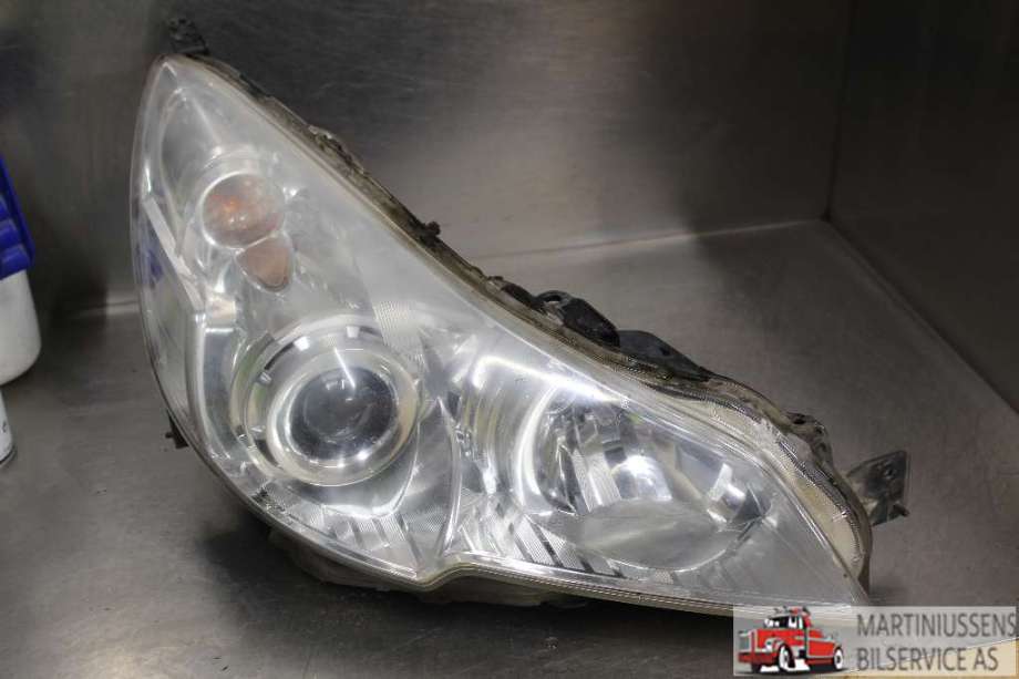 Frontlykt høyre xenon til Subaru Outback, 2009-2014 (Type IV) (SUBARU|)
