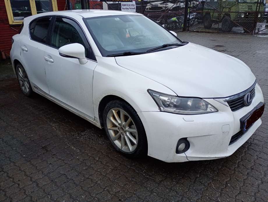 Frontlykt høyre halogen til Lexus CT, 2010-2020  (LEXUS|)