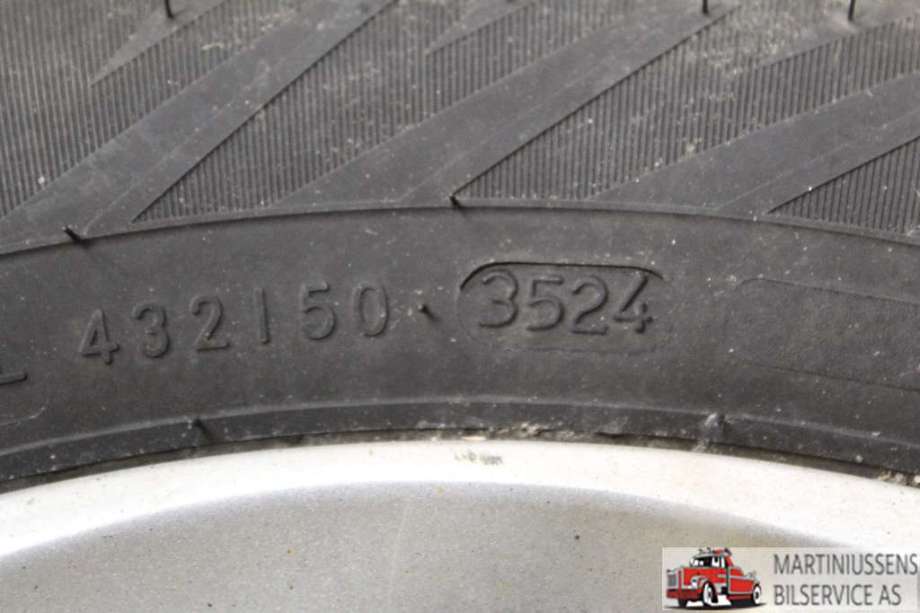 Dekk til Annet Dekk vinter piggfri 0-->>  (HAKKAPELIITTA R5|205/60R16 6MM|NOKIAN)