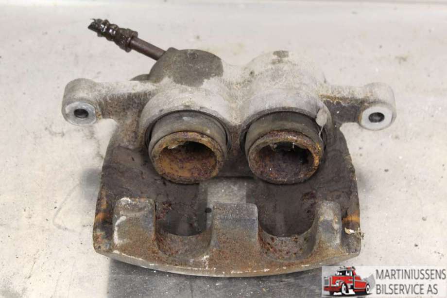 Bremsecaliper venstre foran til VW Amarok 2016-2022 (Type I, Fase 2)  (VOLKSWAGEN|2H0 615 123 B|)