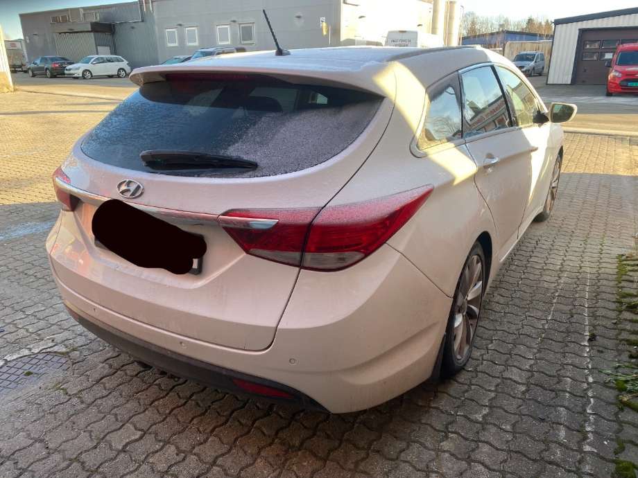 Dør høyre bak til Hyundai i40 2012-2017  (HYUNDAI|)