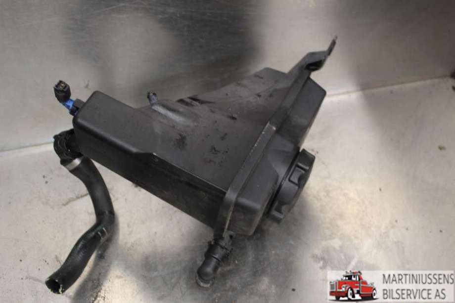 Ekspansjonstank til BMW 1-Serie 2004-2011 (E81/E82/E87/E88) (E81/E82/E87/E88) (BMW||804 890-02)