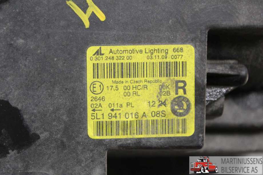 Frontlykt høyre halogen til Škoda Yeti 2009-2013 (Fase 1) (SKODA||5L1 941 016 A 08S)