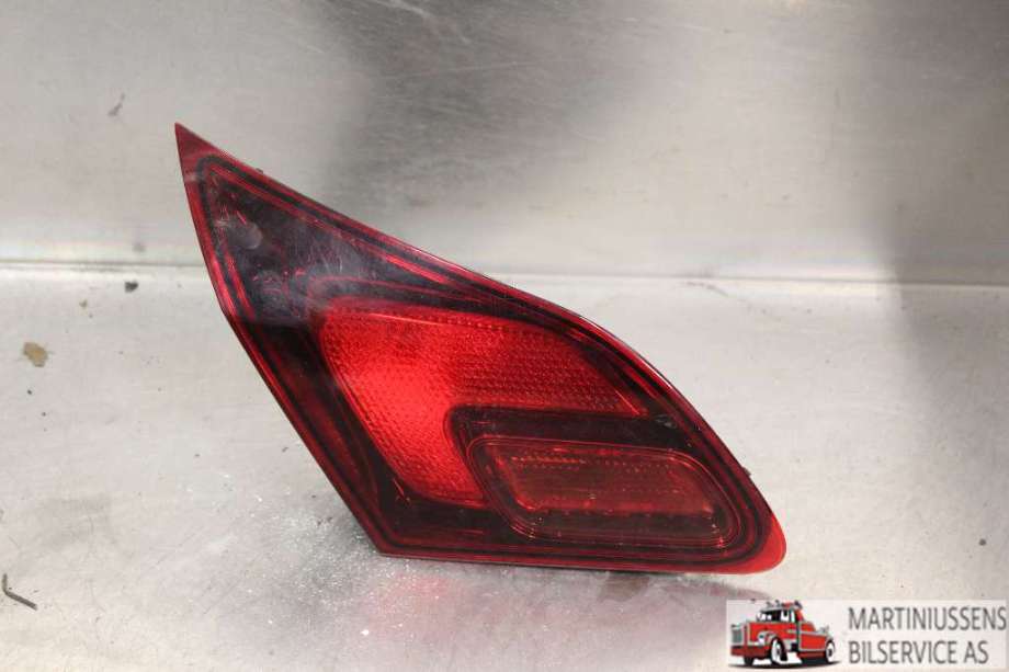 Baklykt venstre indre til Opel Astra H, 2004-2009  (OPEL|)