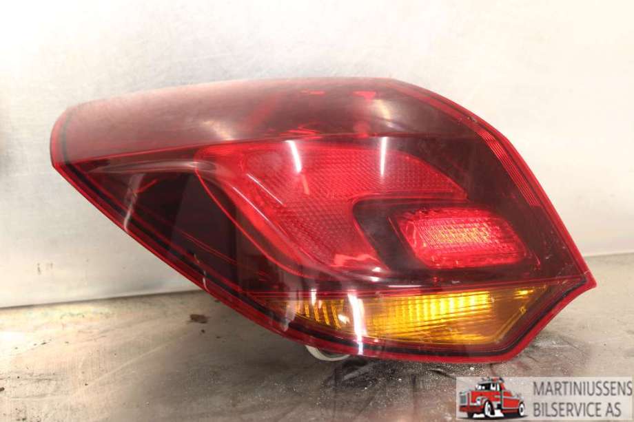 Baklykt venstre til Opel Astra H, 2004-2009  (OPEL|)