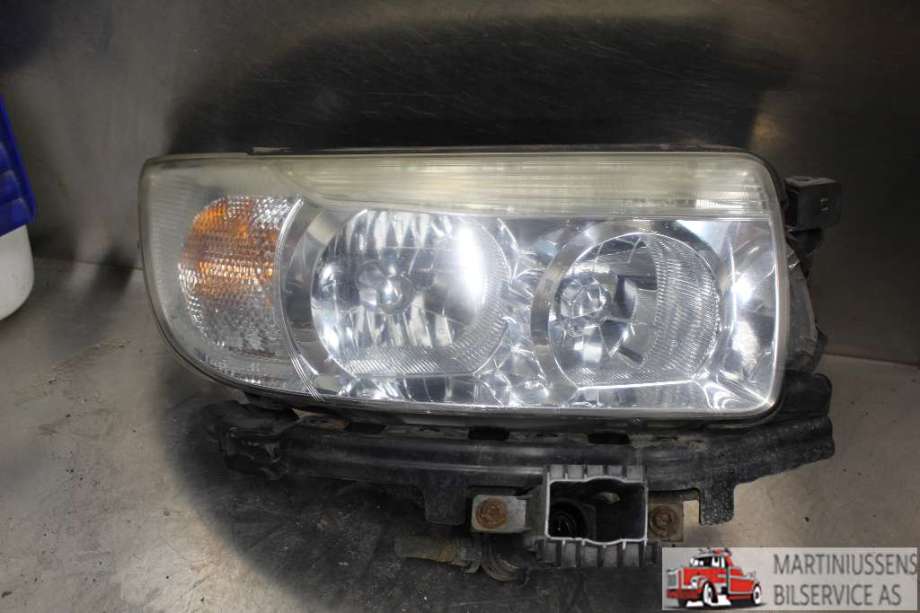 Frontlykt høyre halogen til Subaru Forester, 2005-2008 (Type II, Fase 2)  (SUBARU|)