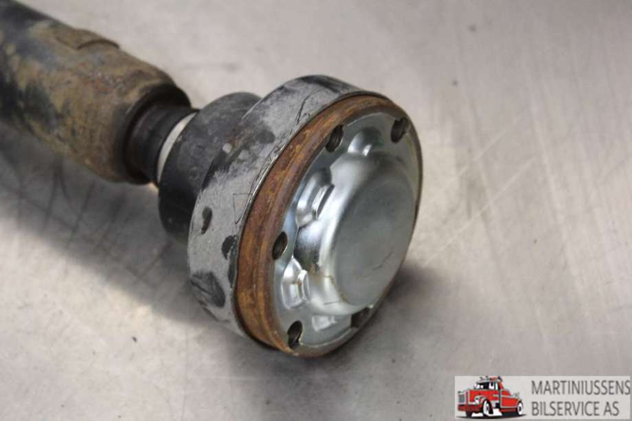 Mellomaksel fremre til Audi Q7 2006-2010 (Type I, Fase 1)  (AUDI||7L0 521 101 C)